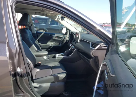 2025 Toyota Rav4 Xle Premium z USA, uszkodzony, nr VIN 2T3A1RFV5SC546558